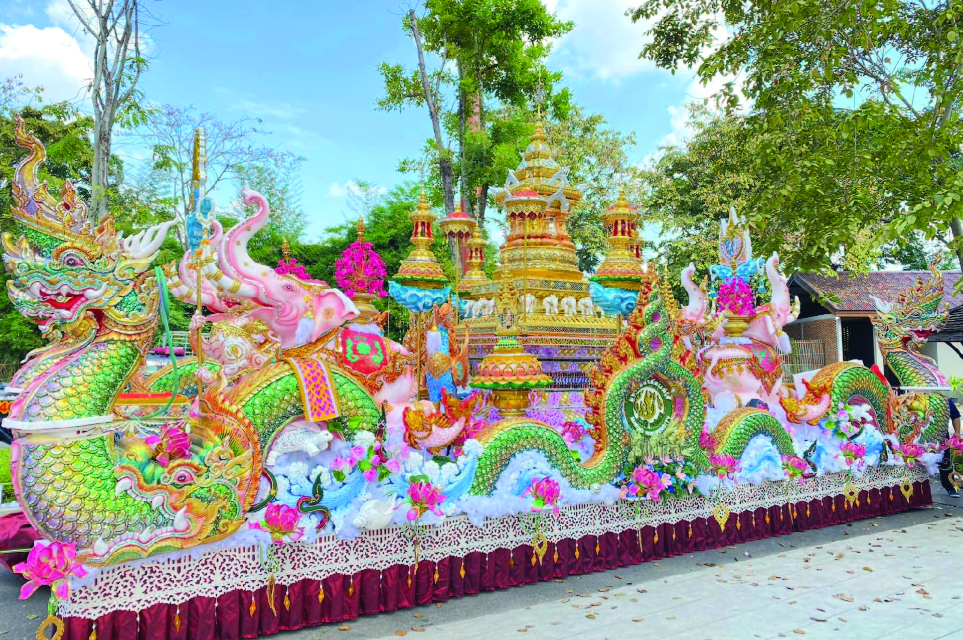 แชมป์รถกระทงใหญ่ถ้วยพระราชทานในหลวงรัชกาลที่10